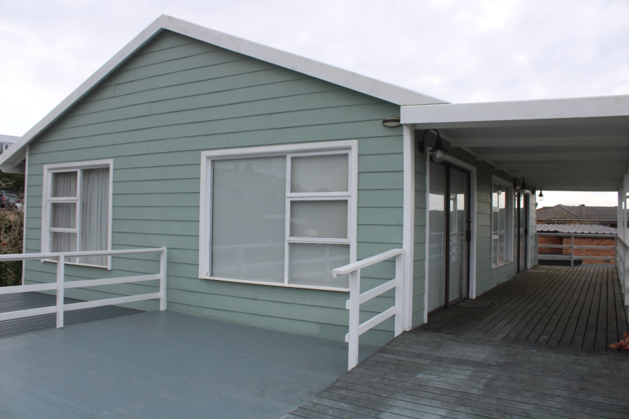 4 Bedroom Property for Sale in Stilbaai Wes Western Cape